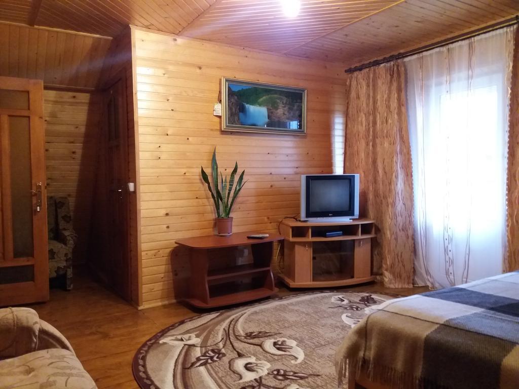Bee House Hotel Bukovel Esterno foto