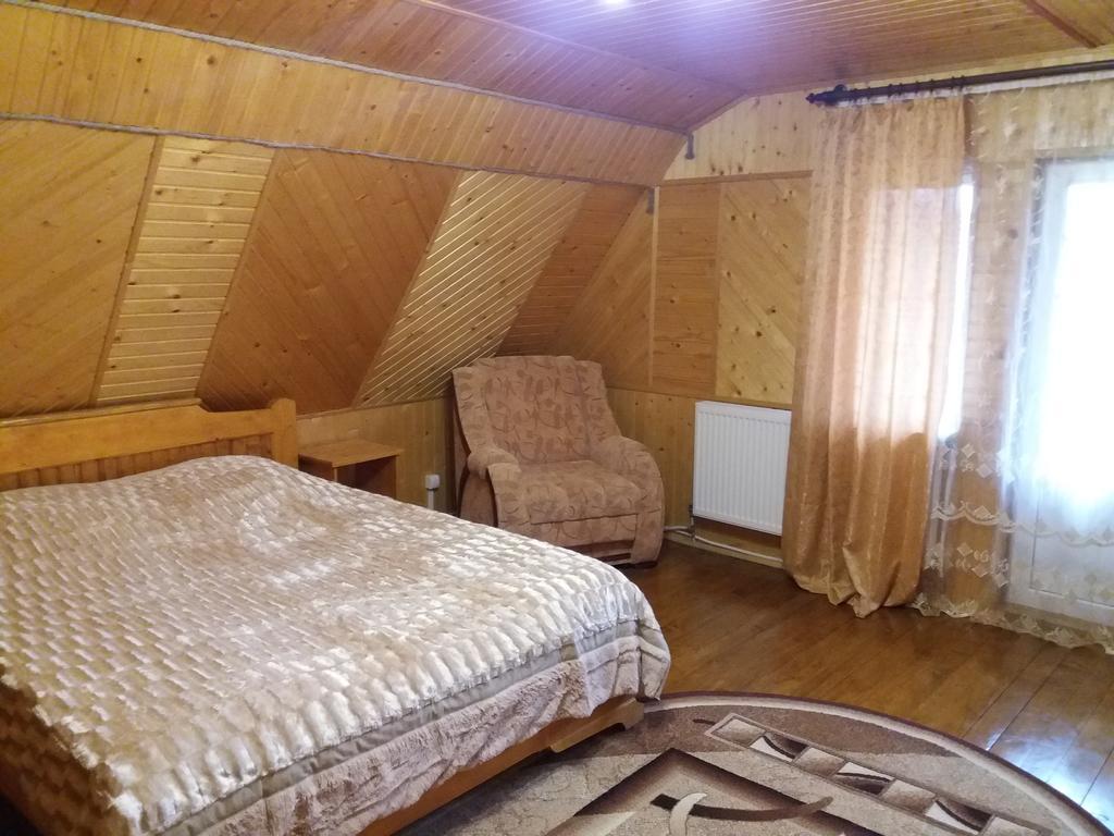 Bee House Hotel Bukovel Esterno foto