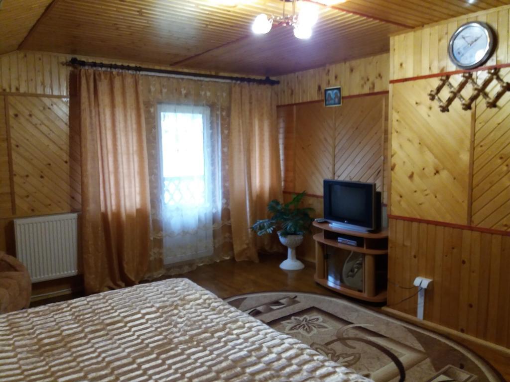 Bee House Hotel Bukovel Esterno foto