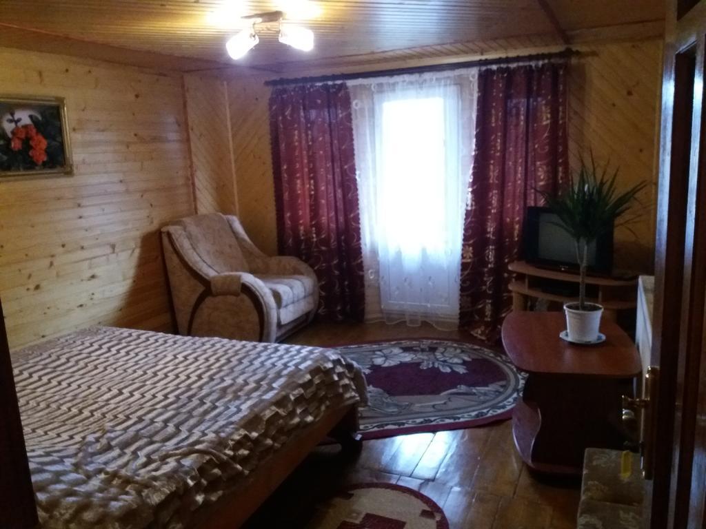Bee House Hotel Bukovel Esterno foto