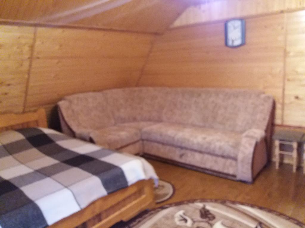 Bee House Hotel Bukovel Esterno foto